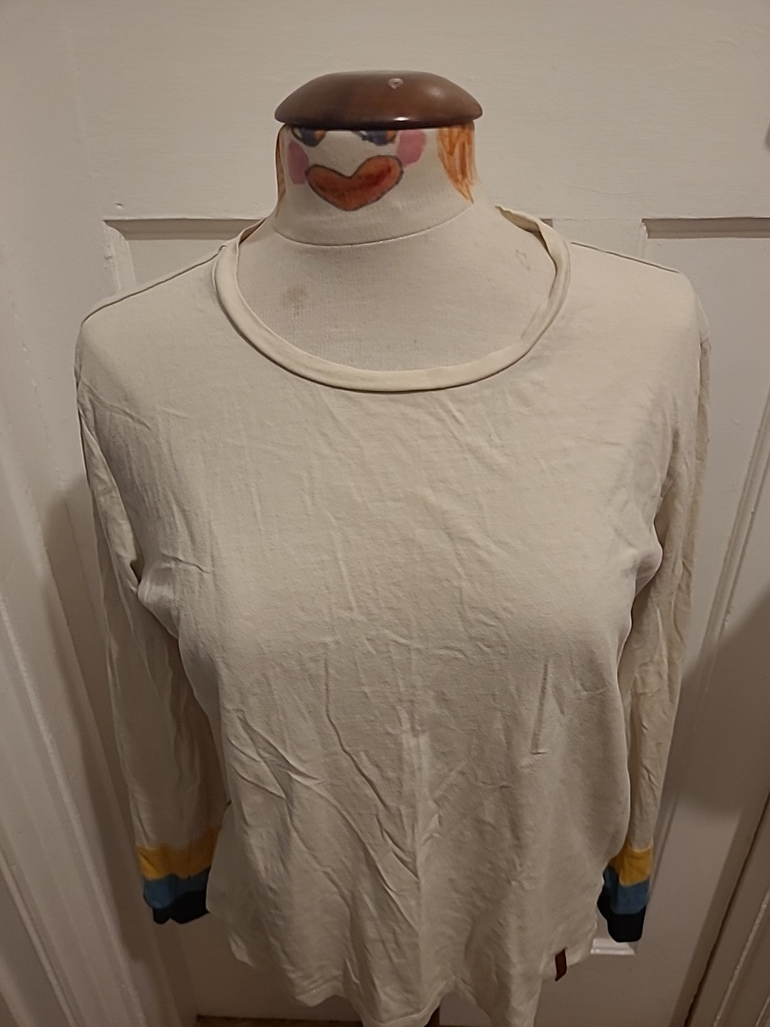 Mens Passenger Size Small Beige Long Sleeved Tshirt