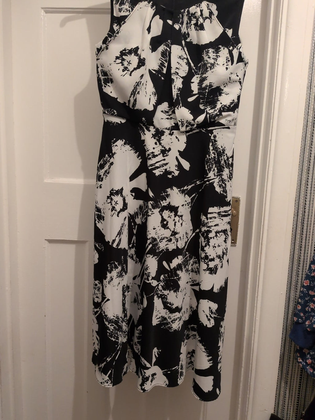 Papaya Weekend 10 Black And White Floral Lined Long Dresss