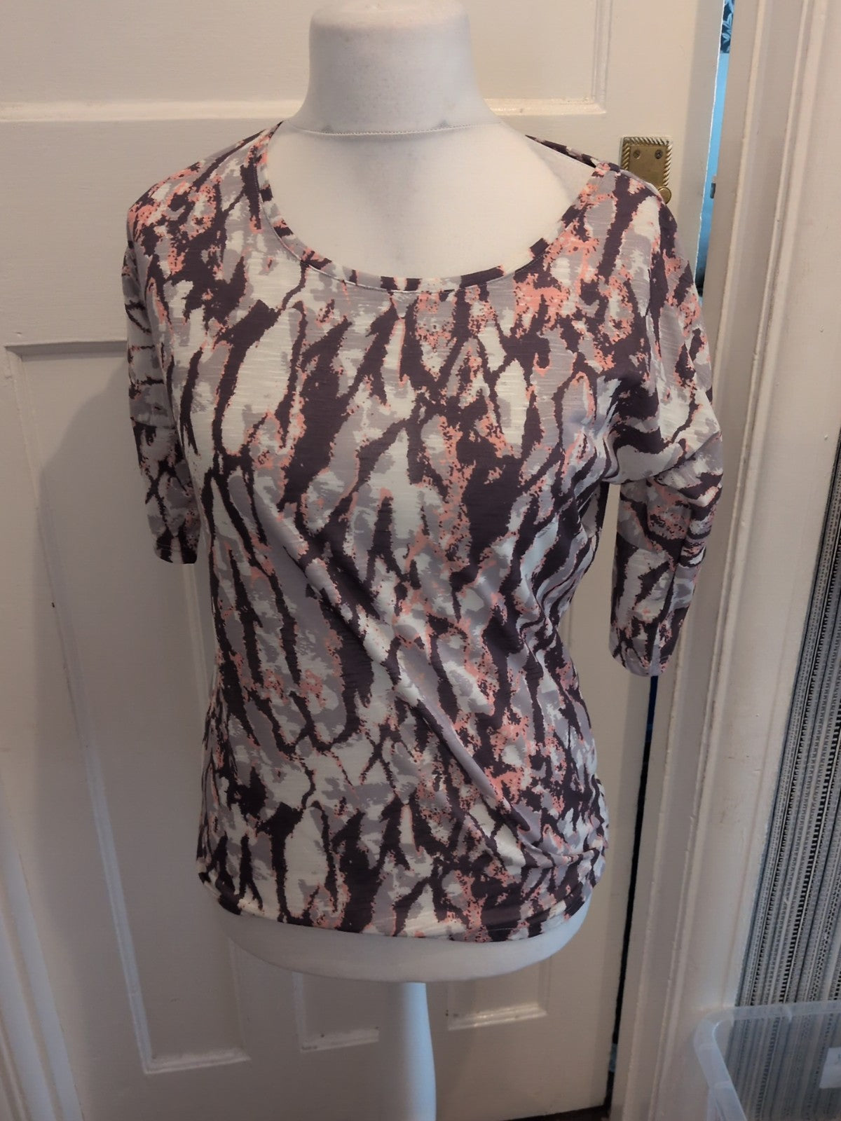 Viz.A.viz 8/10 Charcoal/Grey/Pink 3/4 Sleeve Blouse