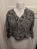 Apricot 10 Mint Green And Black Leopard Print Buttoned Blouse