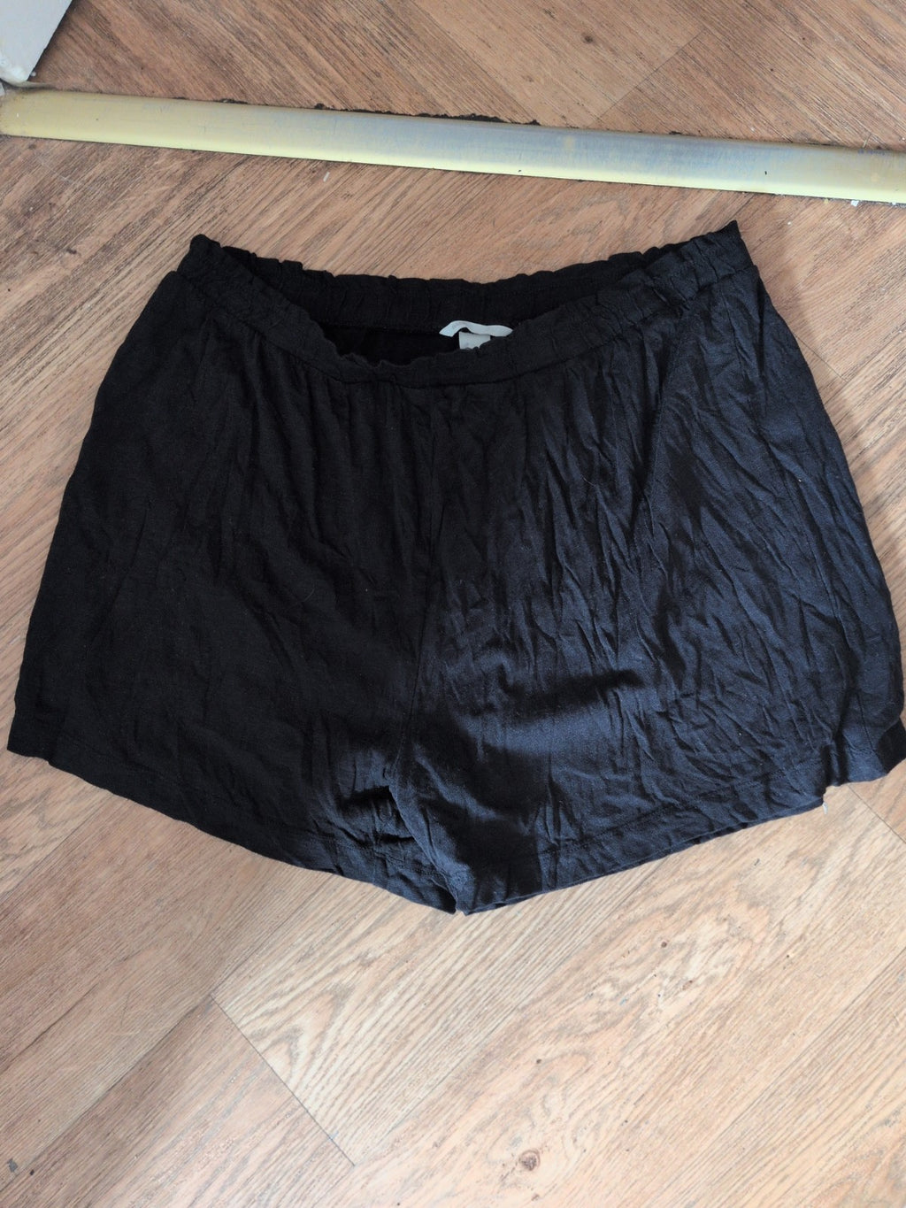 H&M Large Black Shorts Elasticated