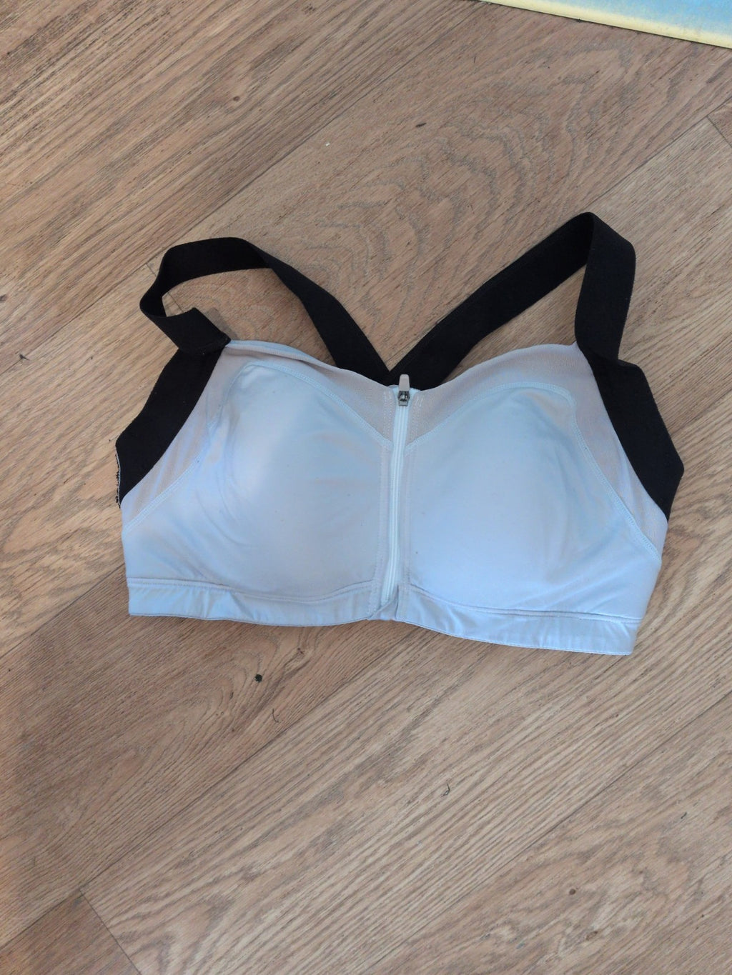 Marks And Spencer 34c Black And White Front Zip Bra Padded