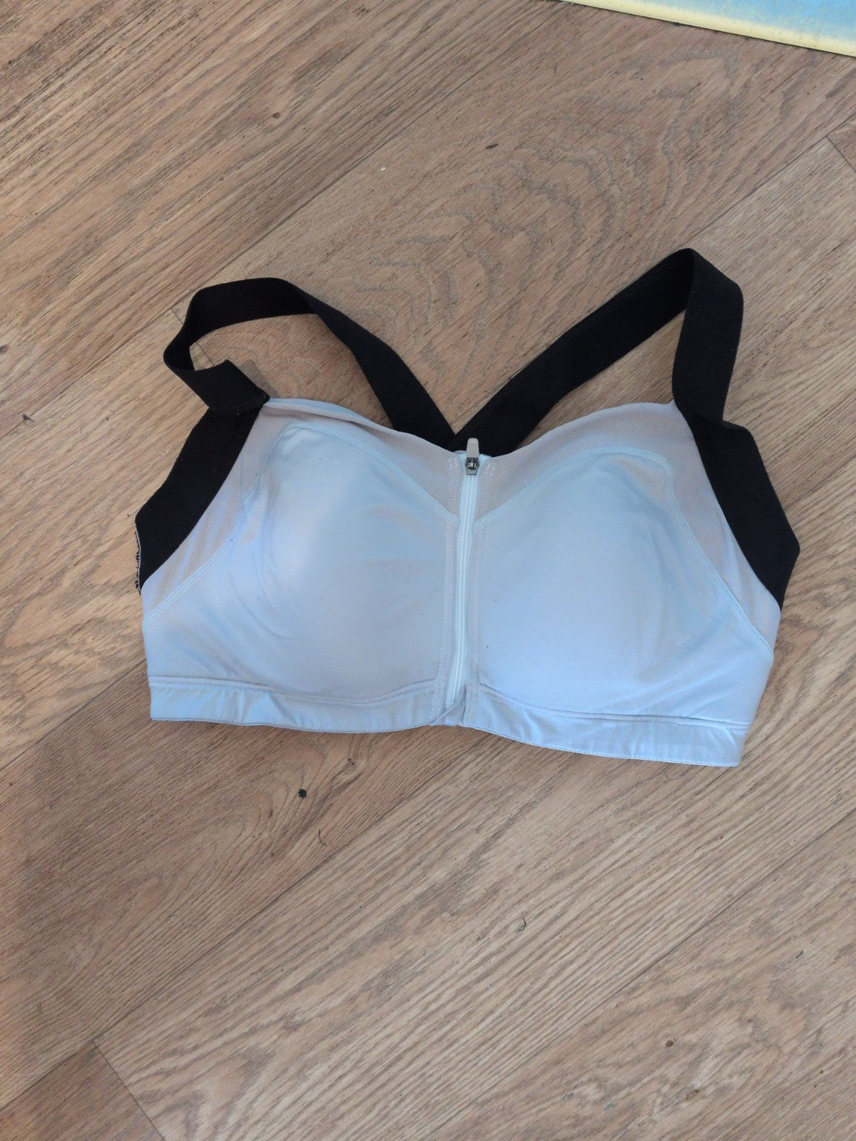 Marks And Spencer 34c Black And White Front Zip Bra Padded