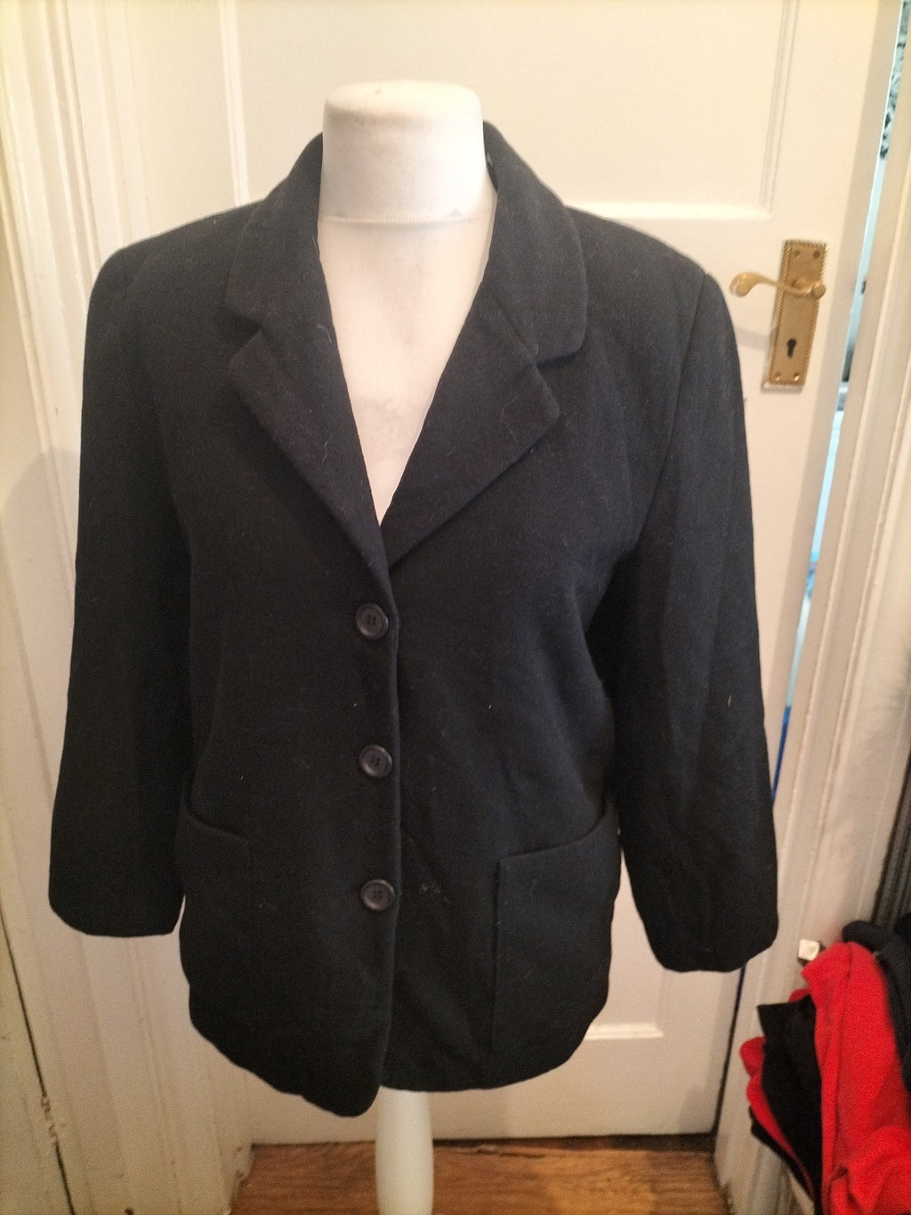 Ladies Ceaser Size Large Black Lined Padded Jacket