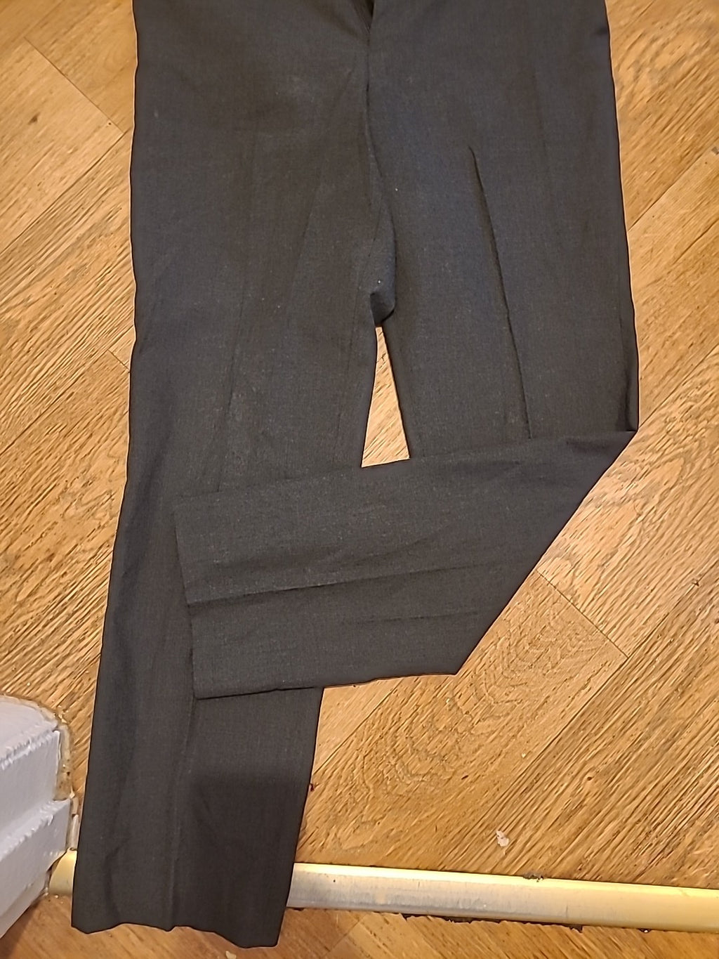 Mens Jack Reid Size 32R Grey Trousers