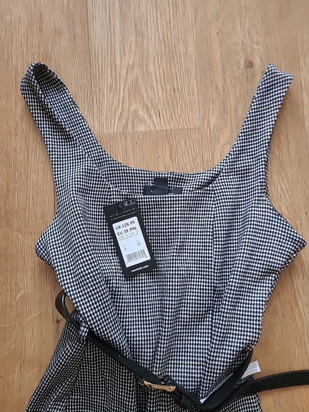 Brand New Ladies New Look Size 6 Check Sleeveless Short Dress