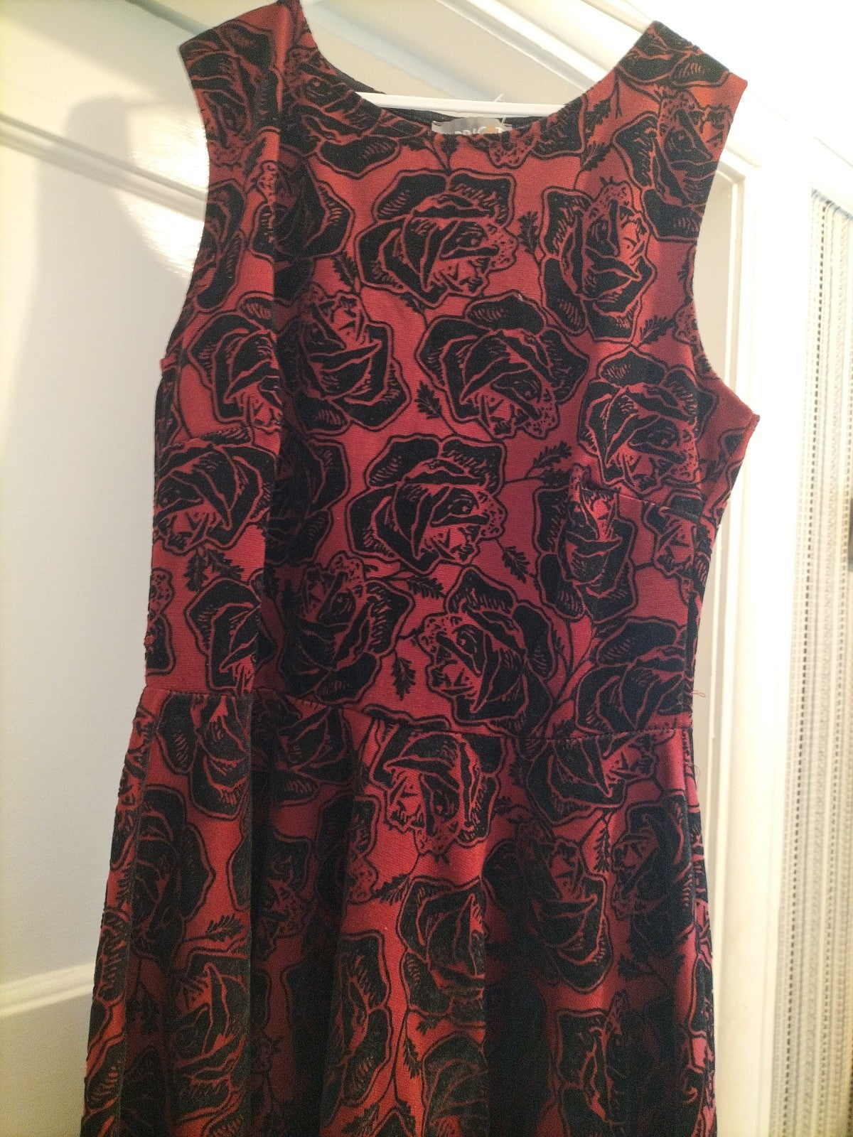 Ladies Apricot Size 12 Deep Purple/Black Sleeveless Dress Floral