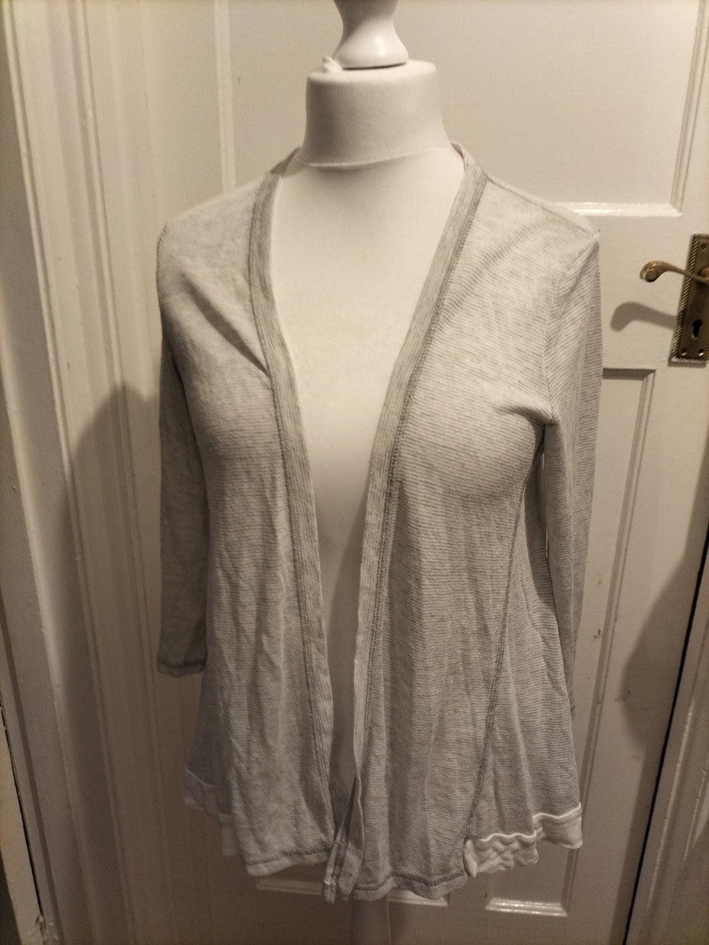 Ladies Marks And Spencer Size 14 Grey Lightweight Cardigan