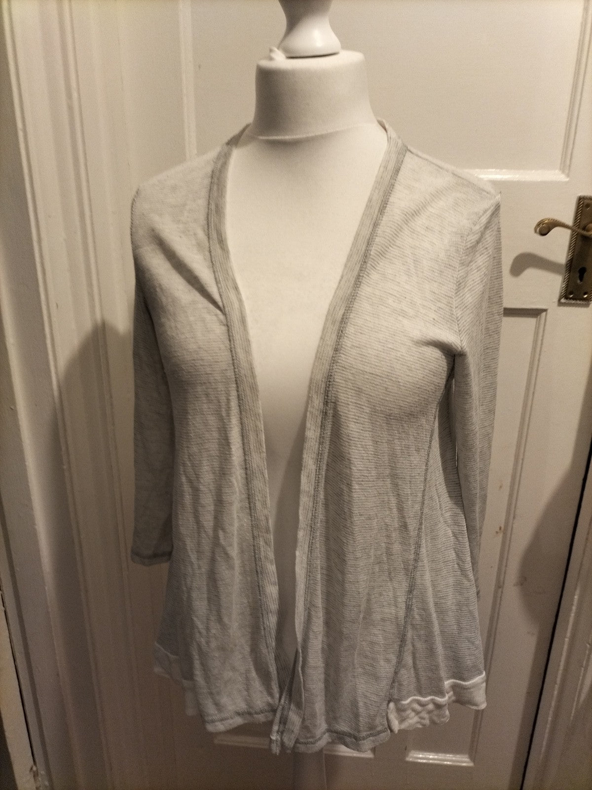 Ladies Marks And Spencer Size 14 Grey Lightweight Cardigan