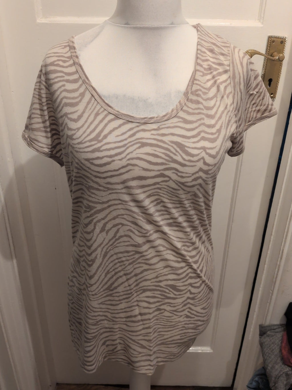 TU 16 Pale Zebra Print Short Sleeve T-shirt
