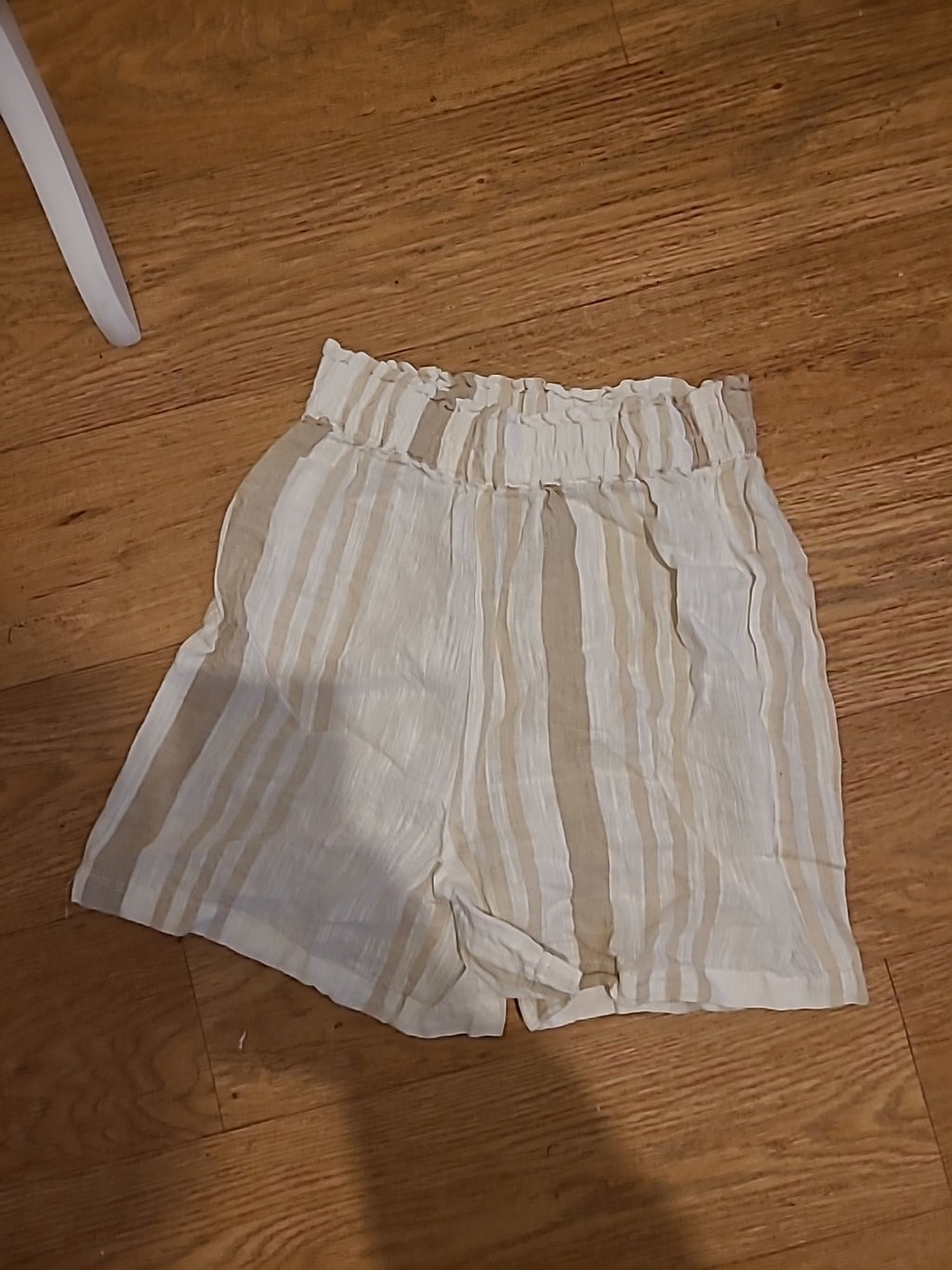 Ladies Primark Size 4 Beige And White Striped Elasticated Shorts