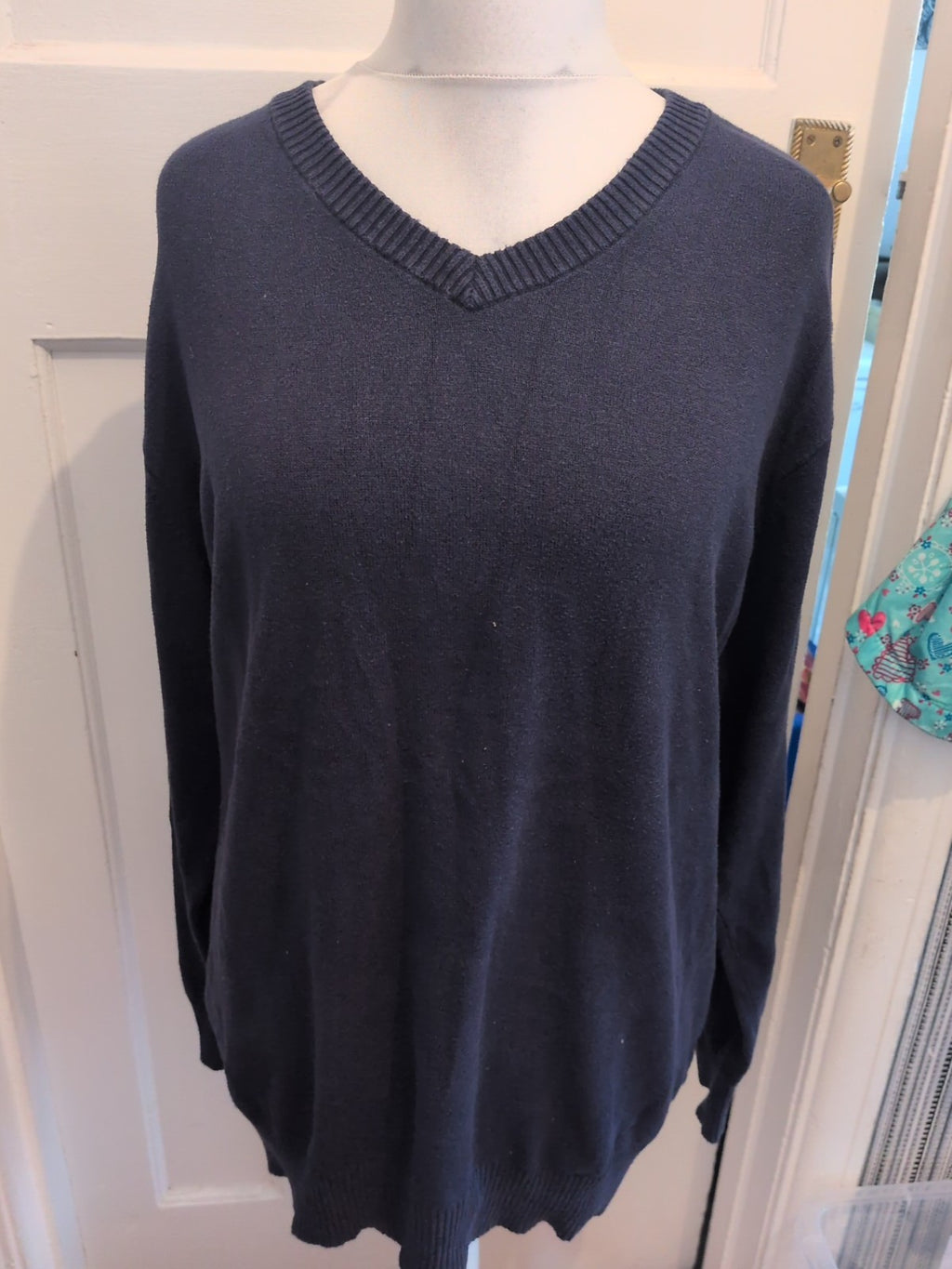 Hanes XL Navy Ribbed V Neck Pullover Jumper