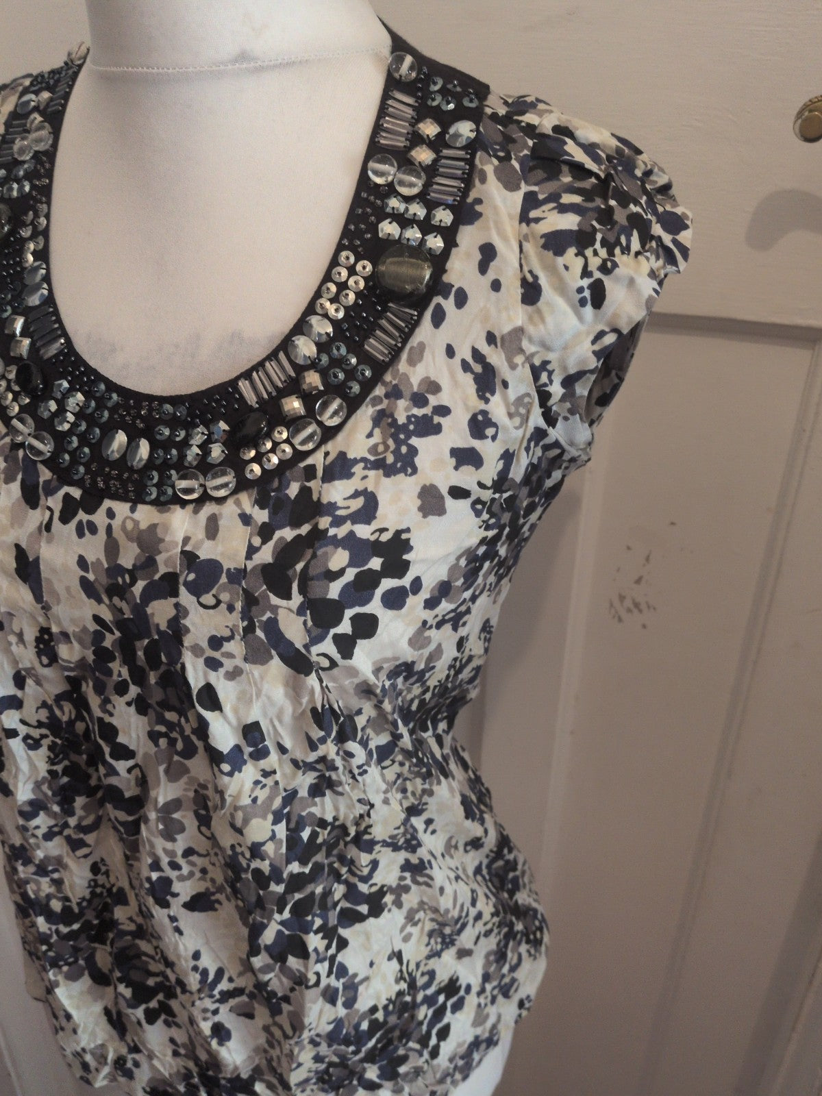 Ladies Et Vous Size 10 Multi Sleeveless Studded Neck Blouse