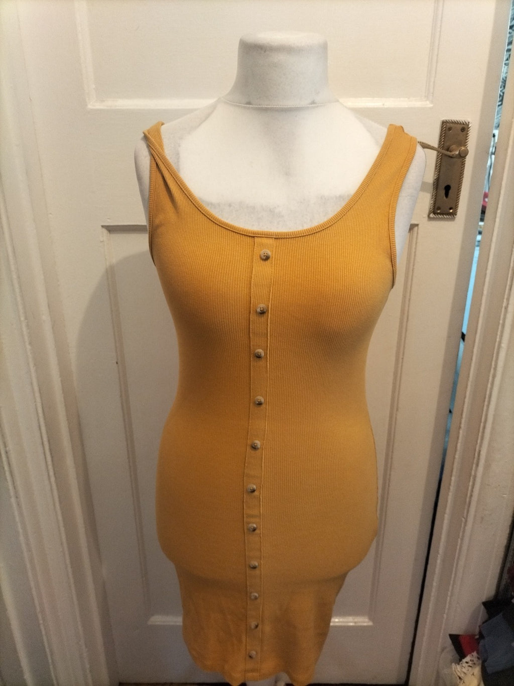 Ladies New Look Size 10 Mustard Sleeveless Imitation Buttoned Dress