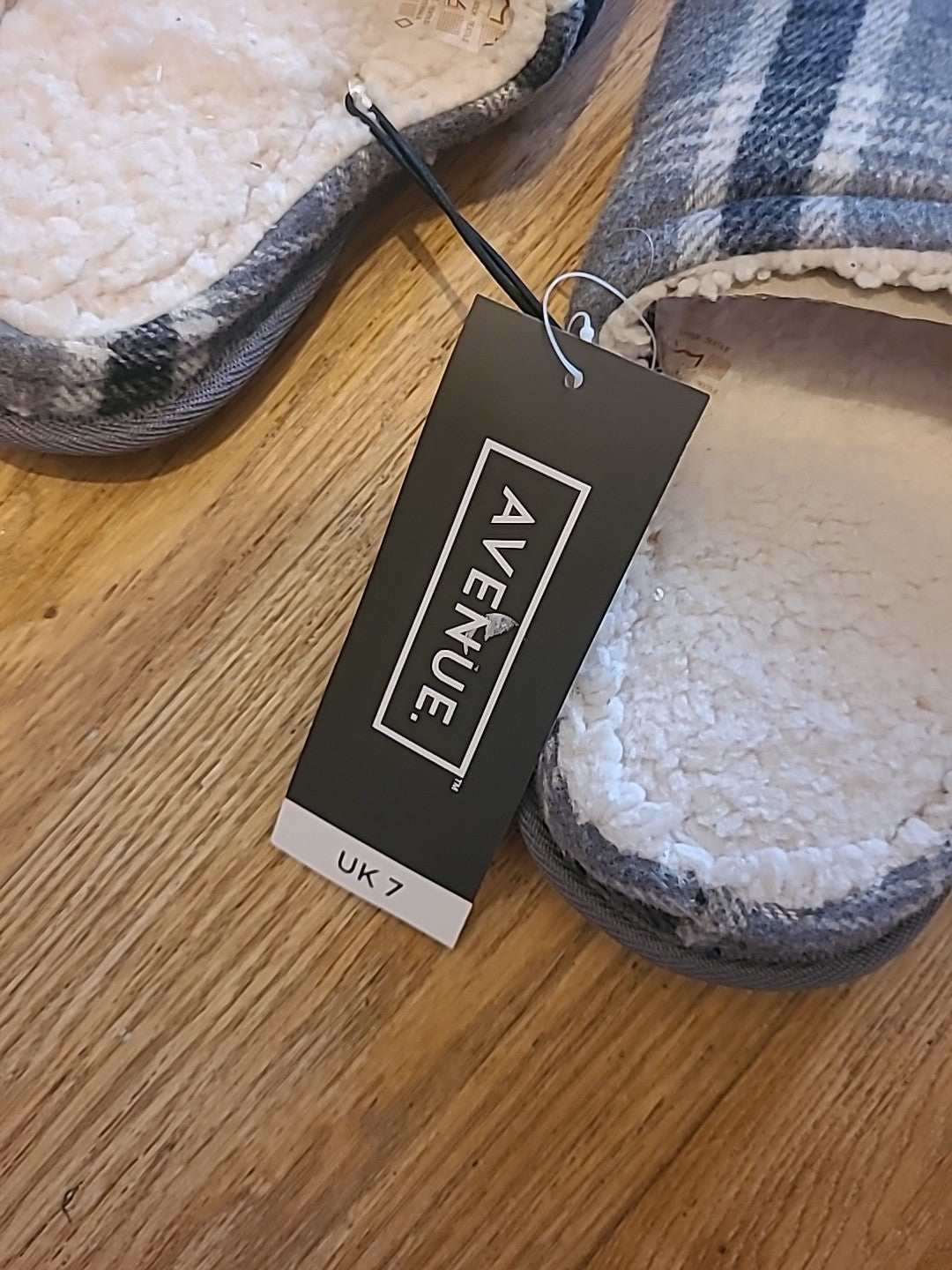 Brand New Mens Avenue Size Uk 7 Grey Memory Foam Slippers