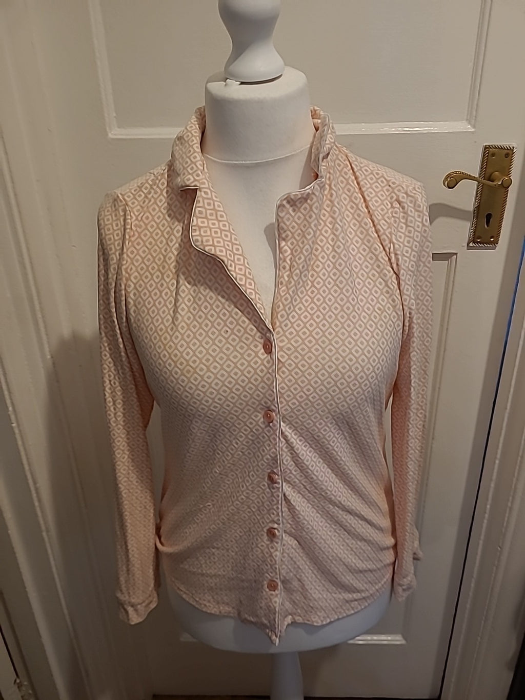 Ladies Primark Size 4-6 Pink And White Long Sleeved Pyjama Top