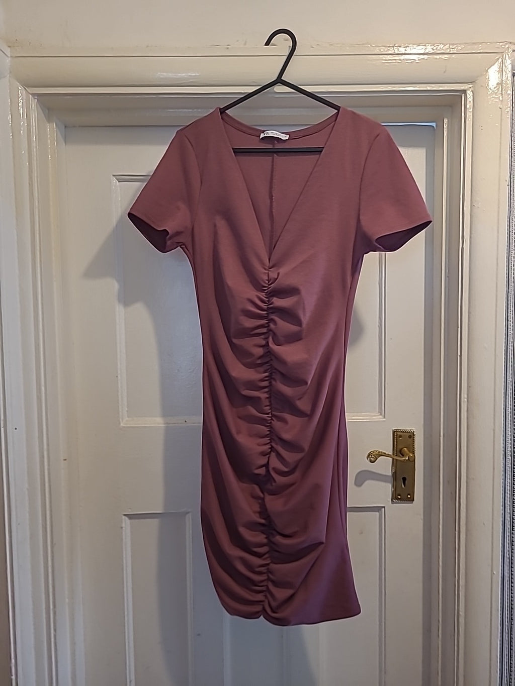 Ladies Zara Size Large Salmon Ruched Short Sleeved Dress
