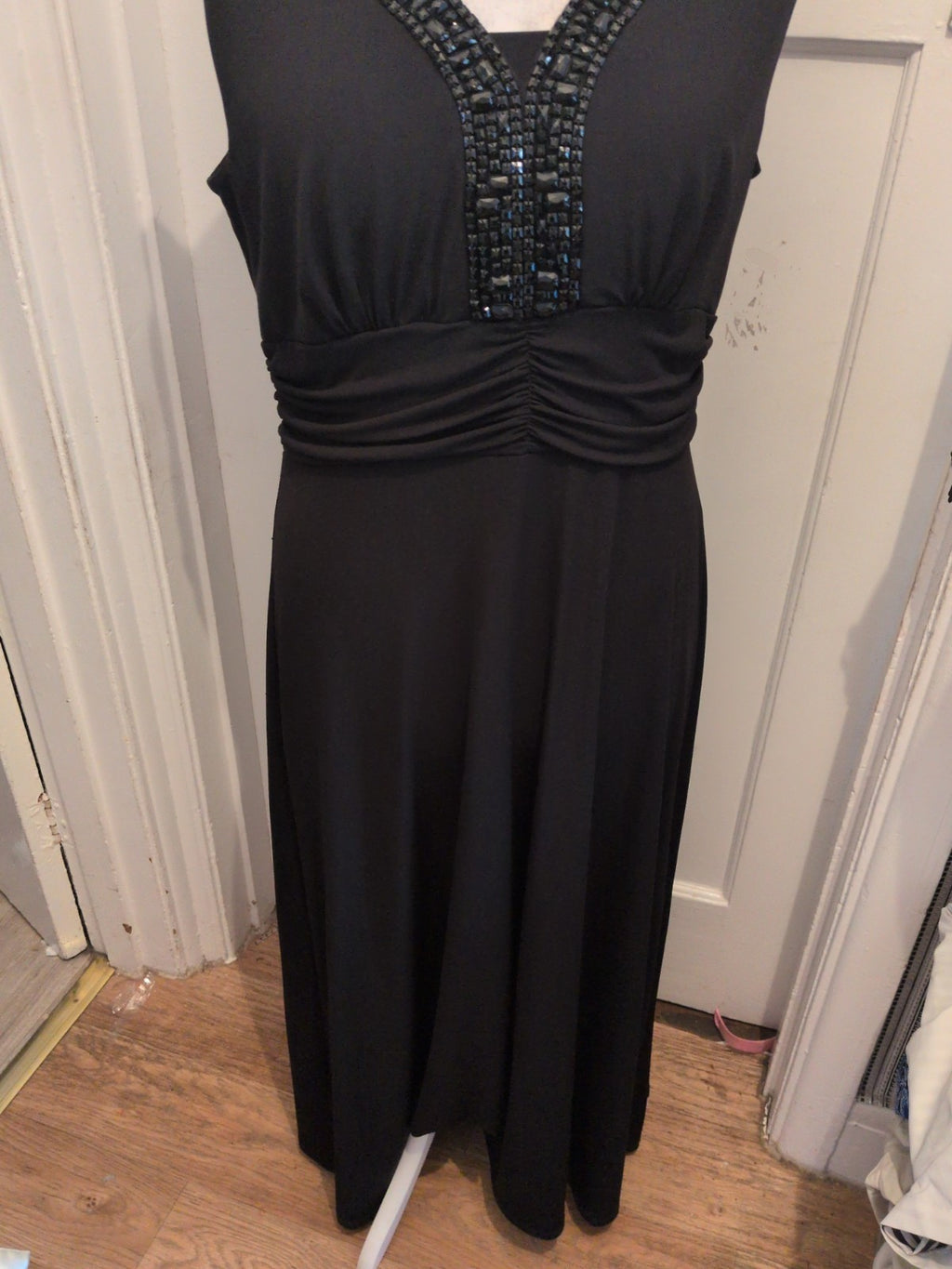Precis 16 Black V Neck With Detail Sleeveless Long Length Dress