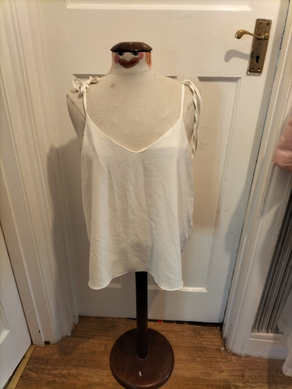 Ladies River Island Size 16 Ivory Sleeveless Blouse