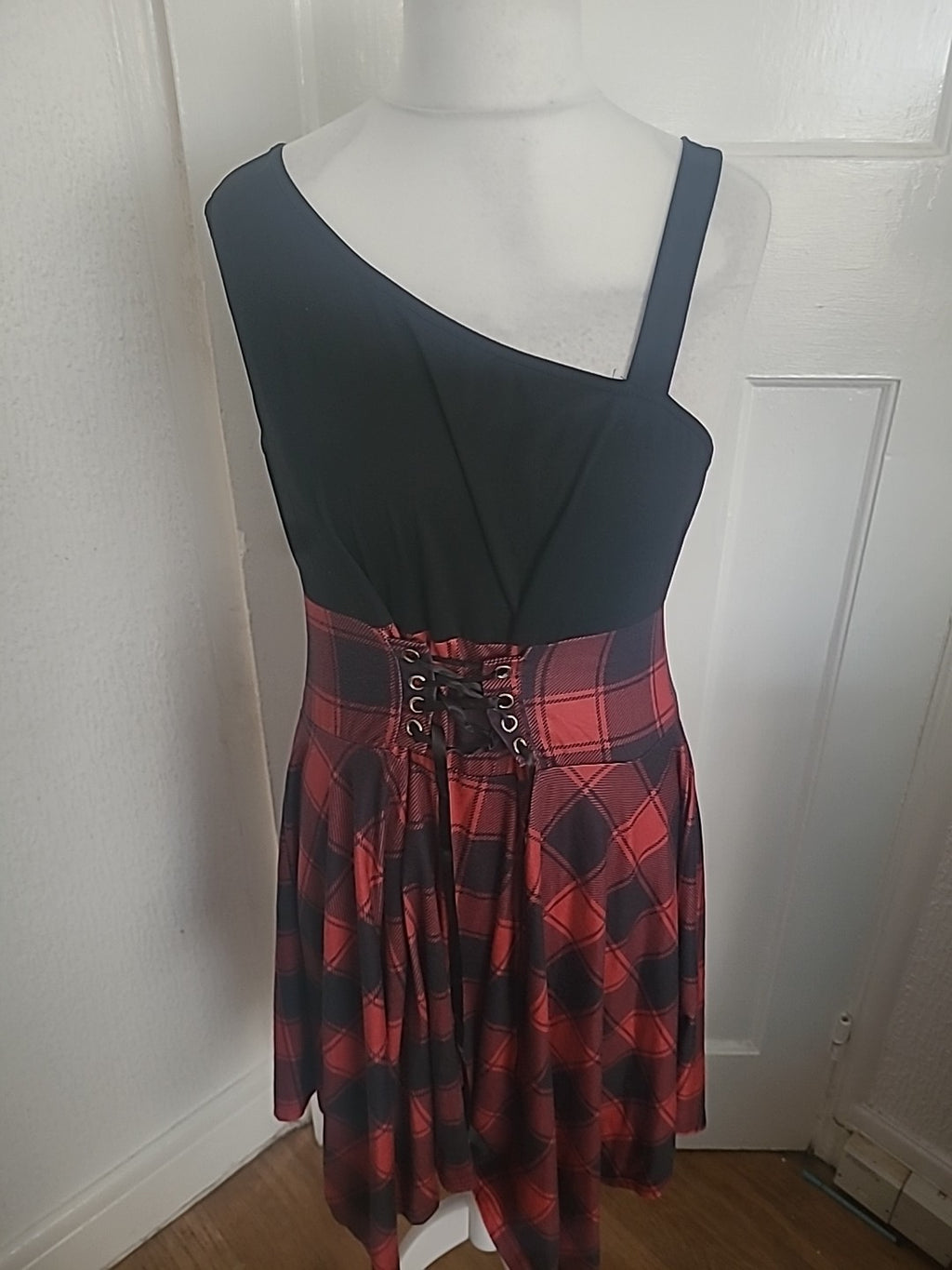 Shein 2XL Red And Black Check Sleeveless Dress