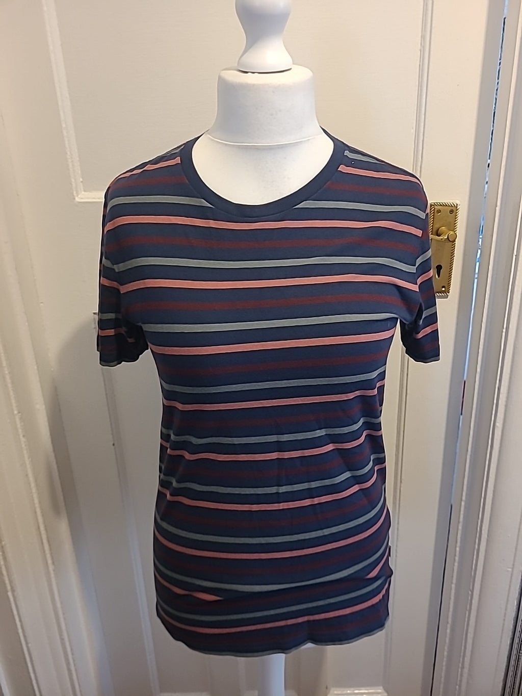Mens Fat Face Size XS Multi Striped Short Sleeved Tshirt