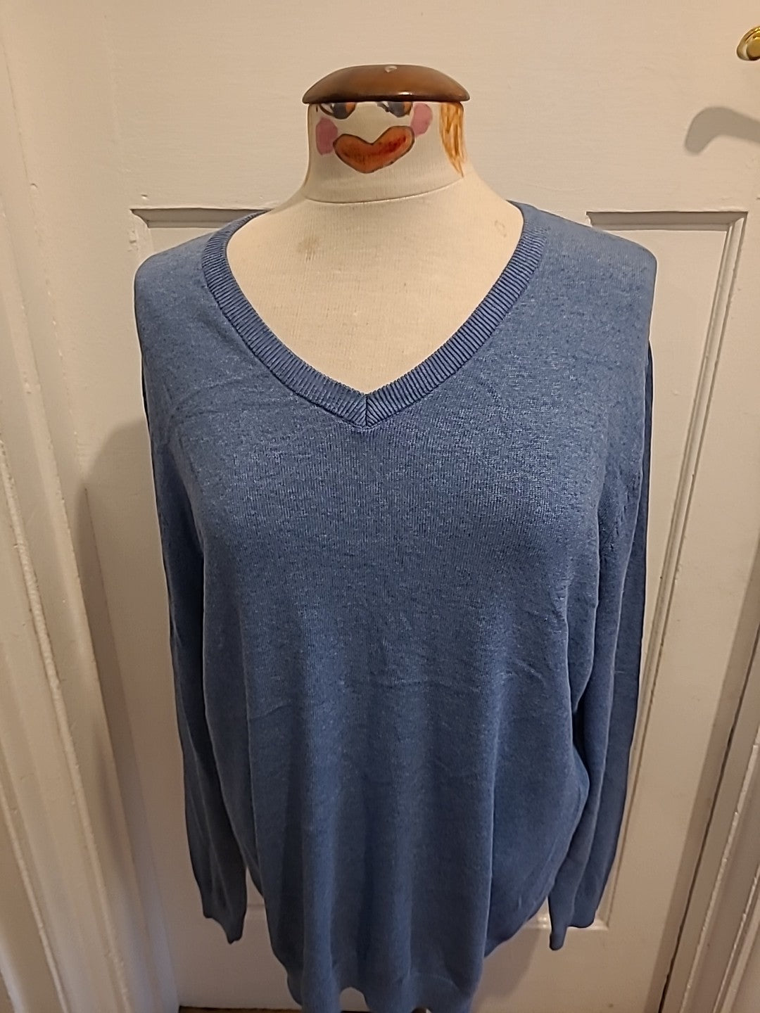 Mens Tu Size L Blue V Neck Long Sleeved Pullover Jumper