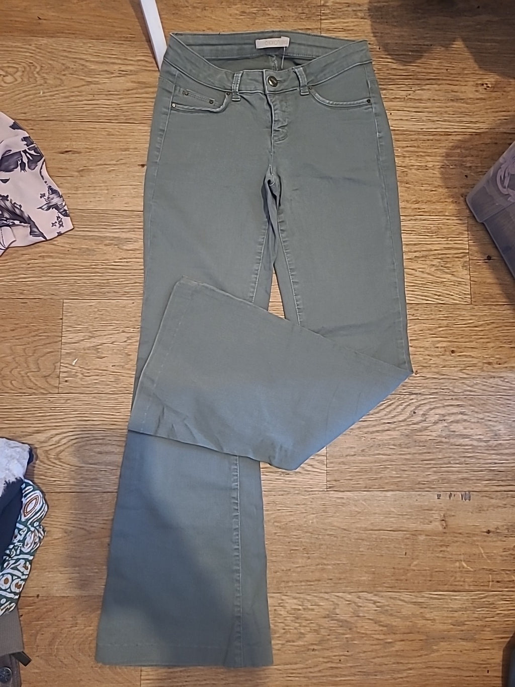 Ladies Oxxo Size XS Khaki Jeans