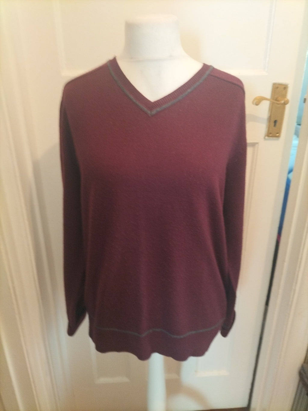 Mens F&F Size L Purple Jumper Bobbling
