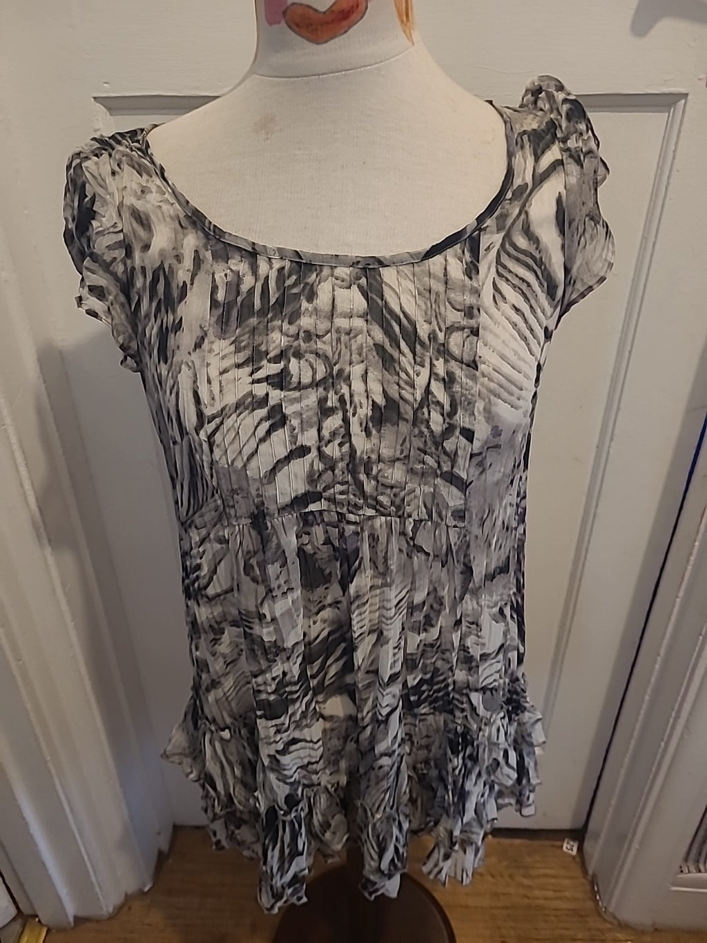 Ladies Bhs Size 10 Grey Toned See Through Sleeveless Blouse