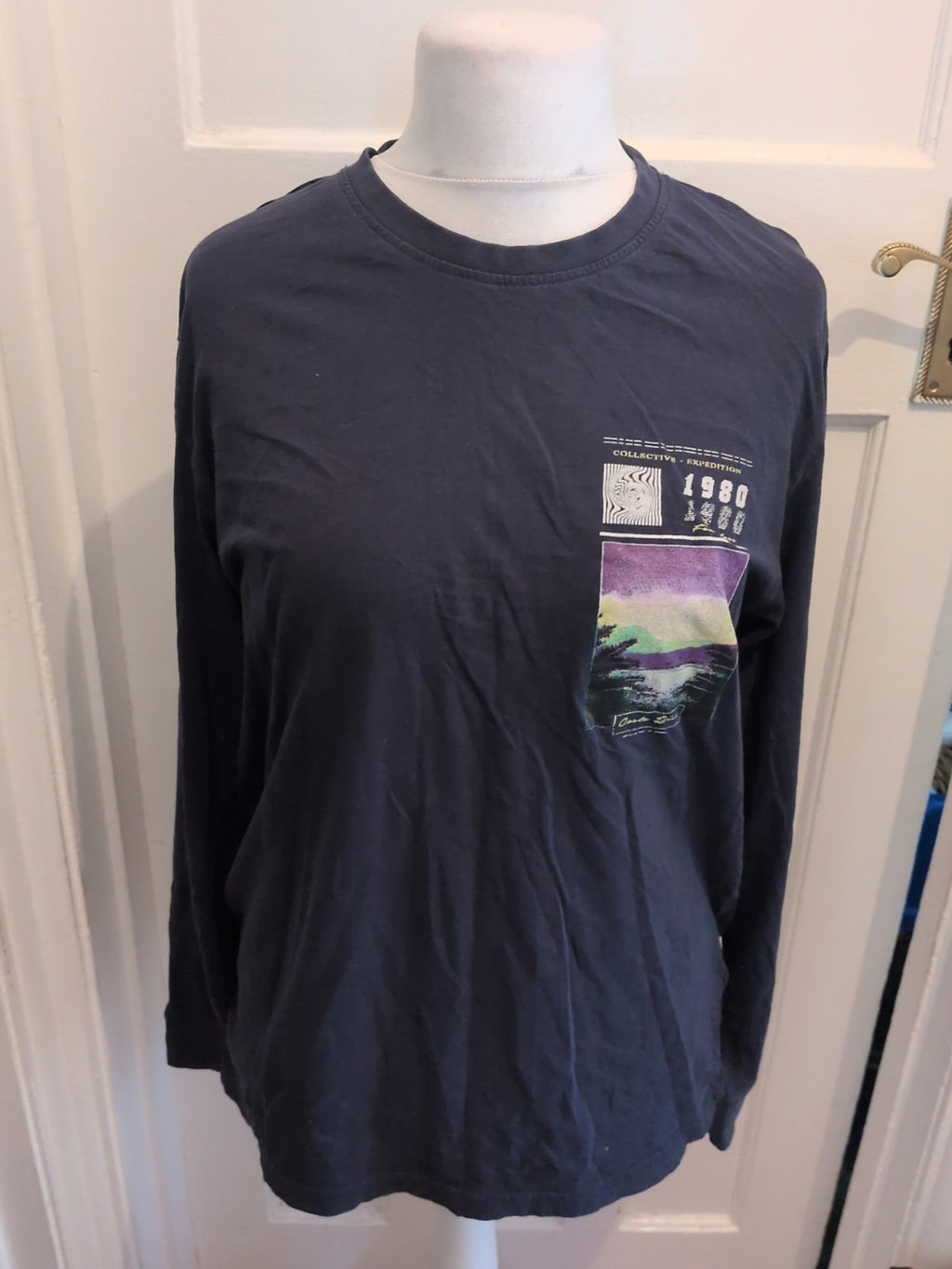 Urban Threads Medium Navy Long Sleeve Printed T-shirt