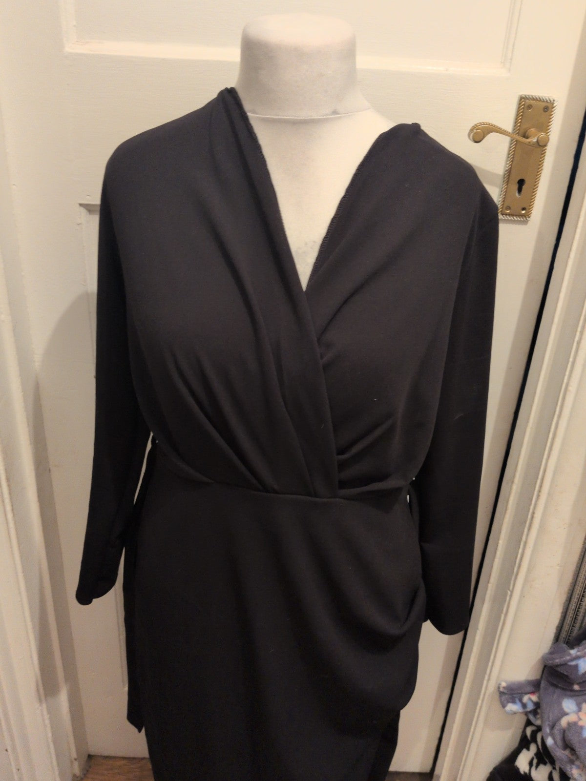 Boohoo 16 Black V Neck Long Sleeve Long Length Dress
