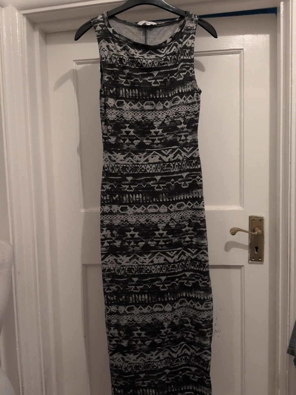 New Look 8 Charcoal And White Sleeveless Pencil Dress