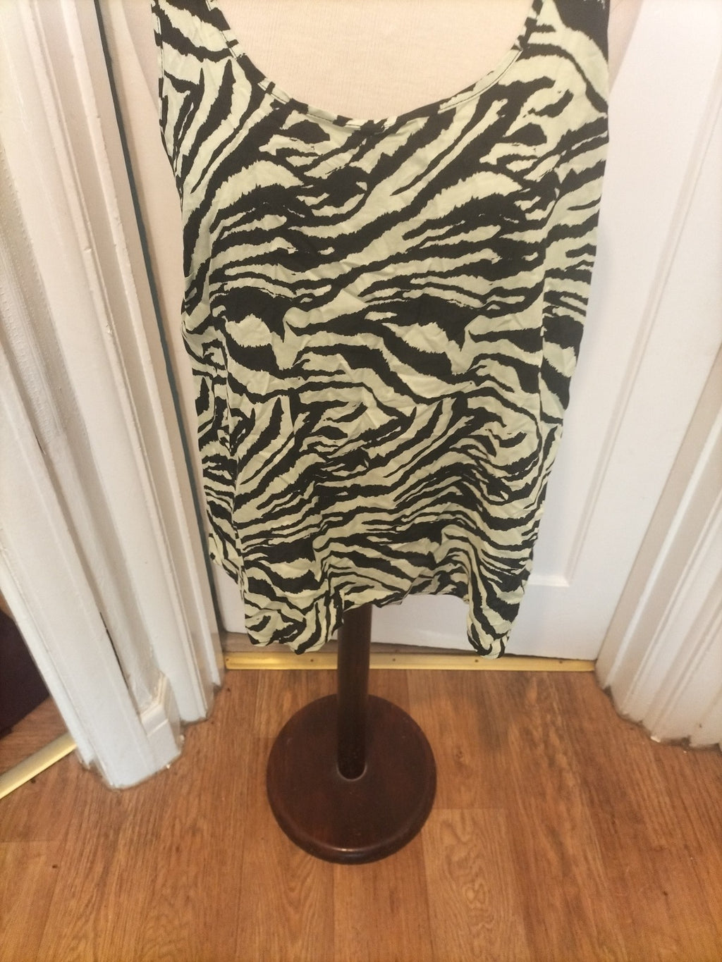 Brand New Ladies George Size 16 Mint Black Sleeveless Cami