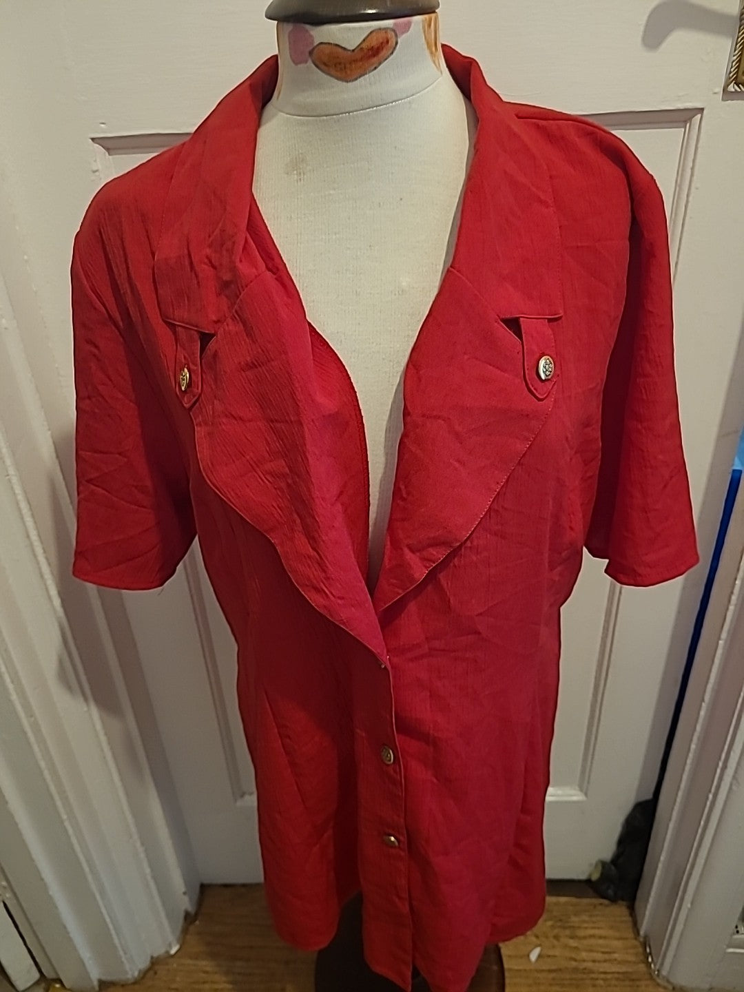 Ladies Essence Size 20 Red Short Sleeved Buttoned Blouse