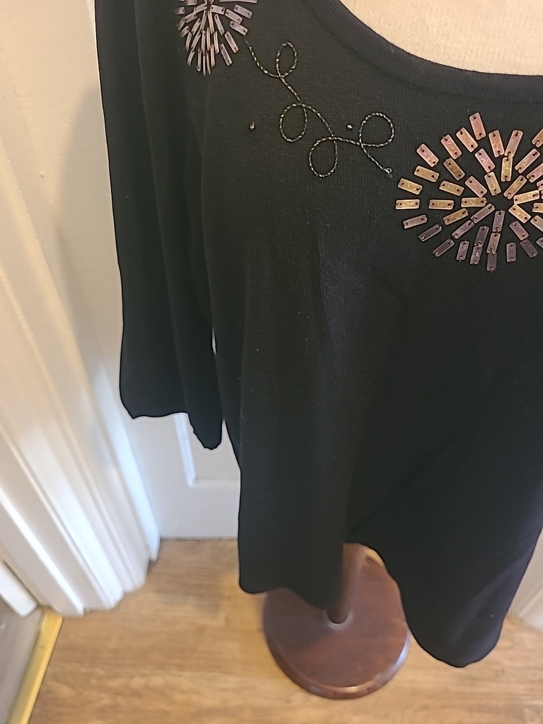 Ladies Heather Valley Size 18 Black Long Sleeved Detailed Blouse