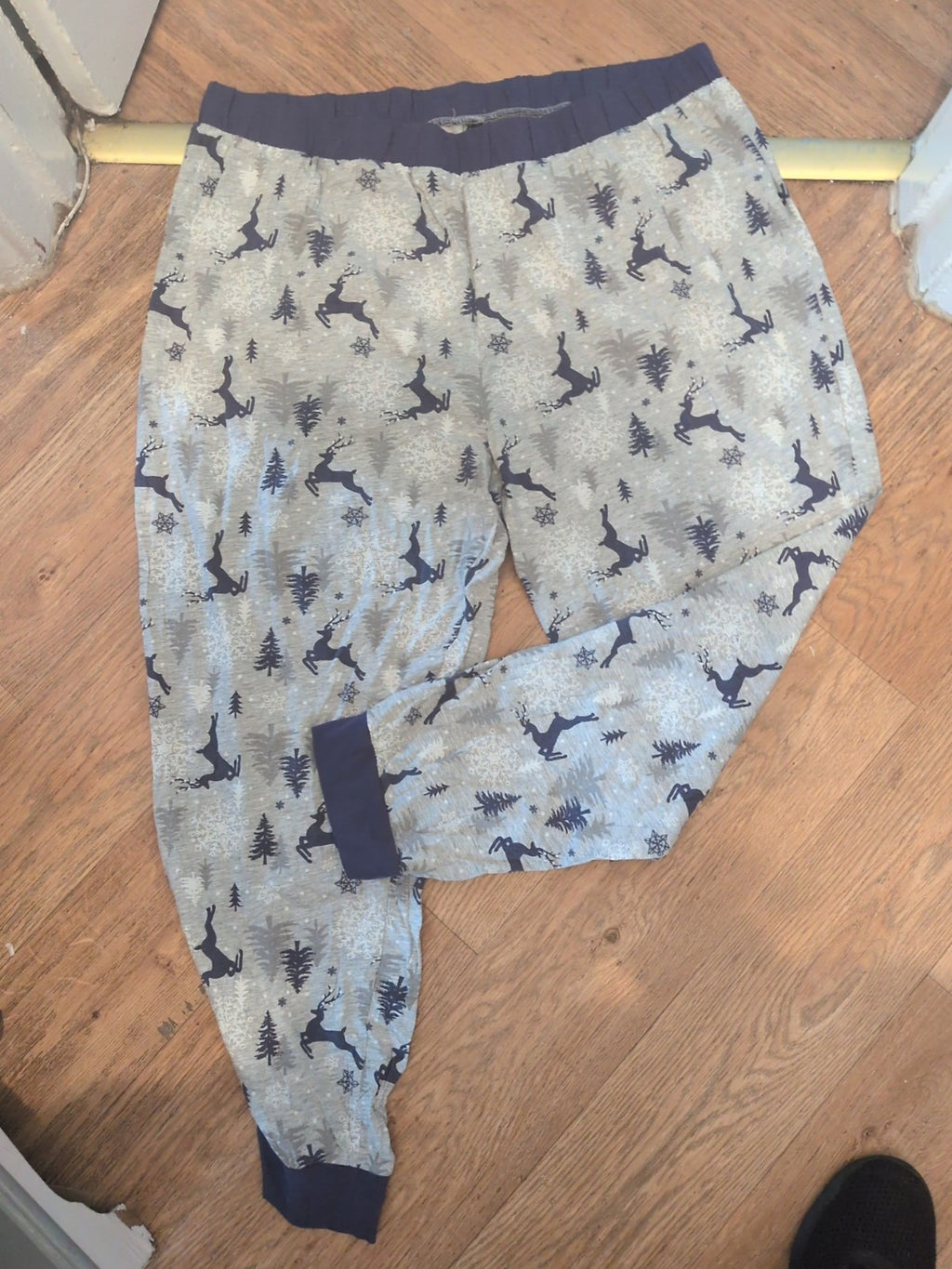 20/22 Grey And Navy Christmas Pattern Pyjama Bottoms