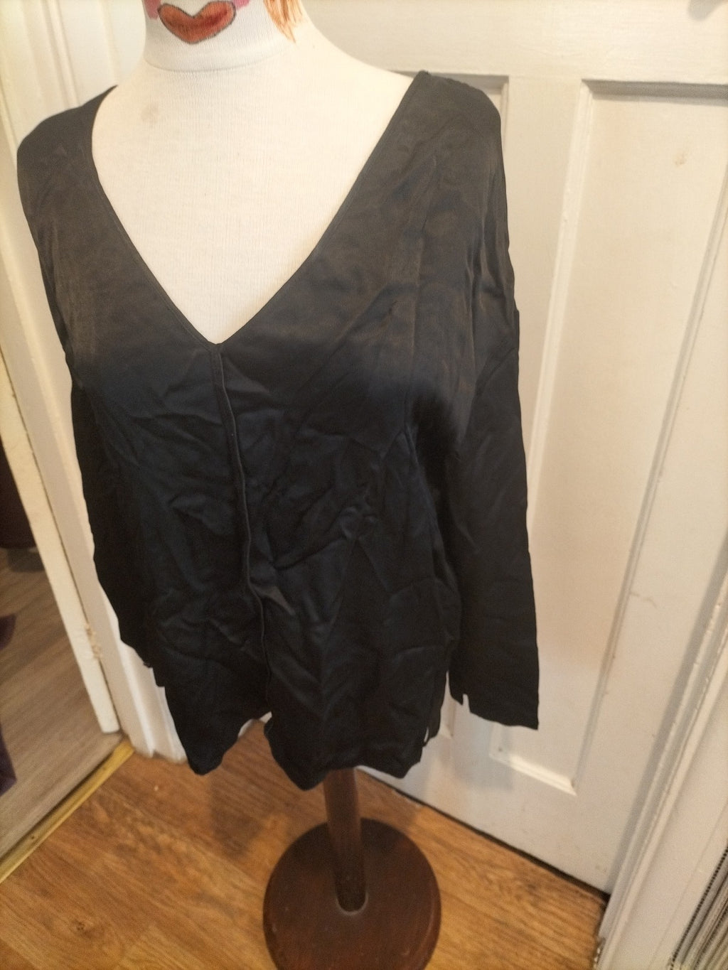 Ladies Zara Size Small Black Long Sleeved Blouse