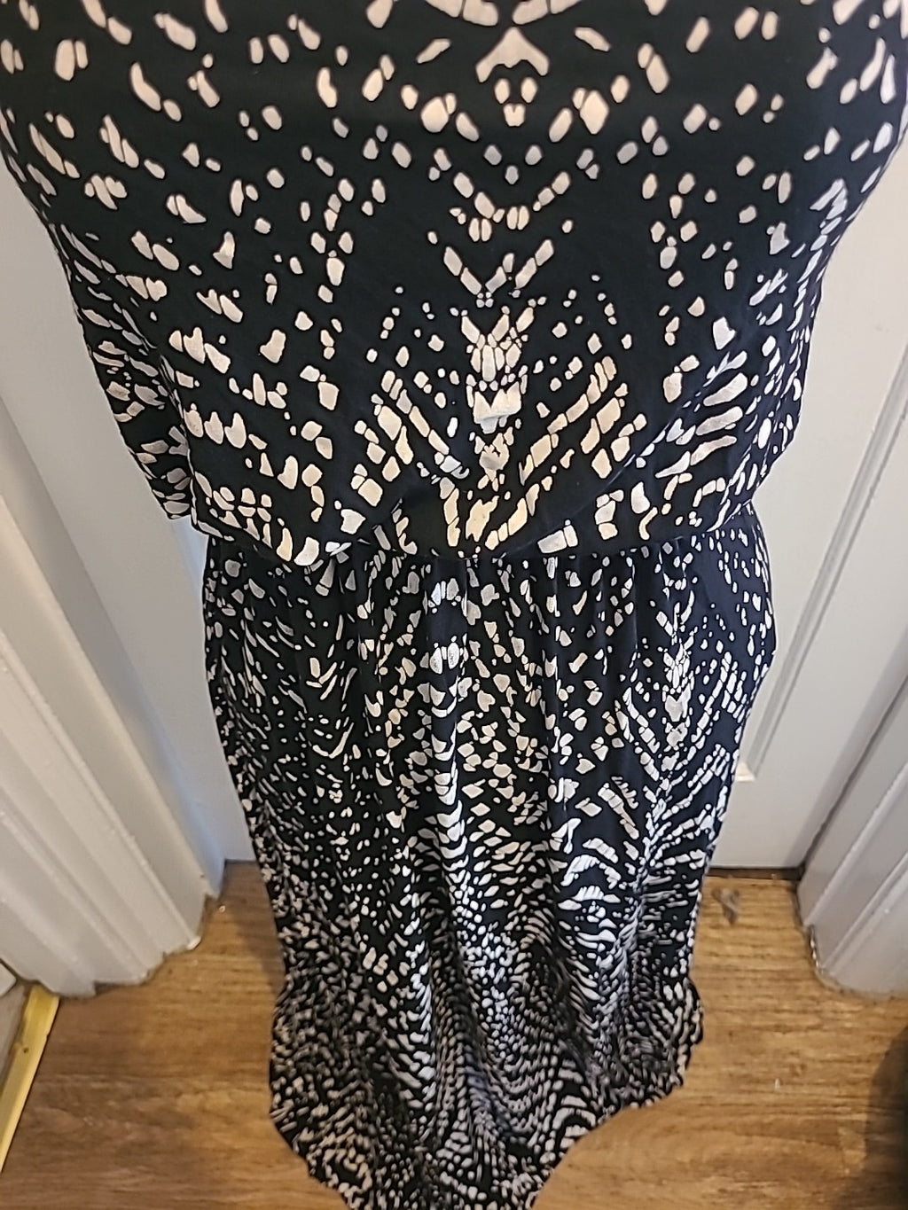 Ladies M/L Black Beige Sleeveless Long Dress
