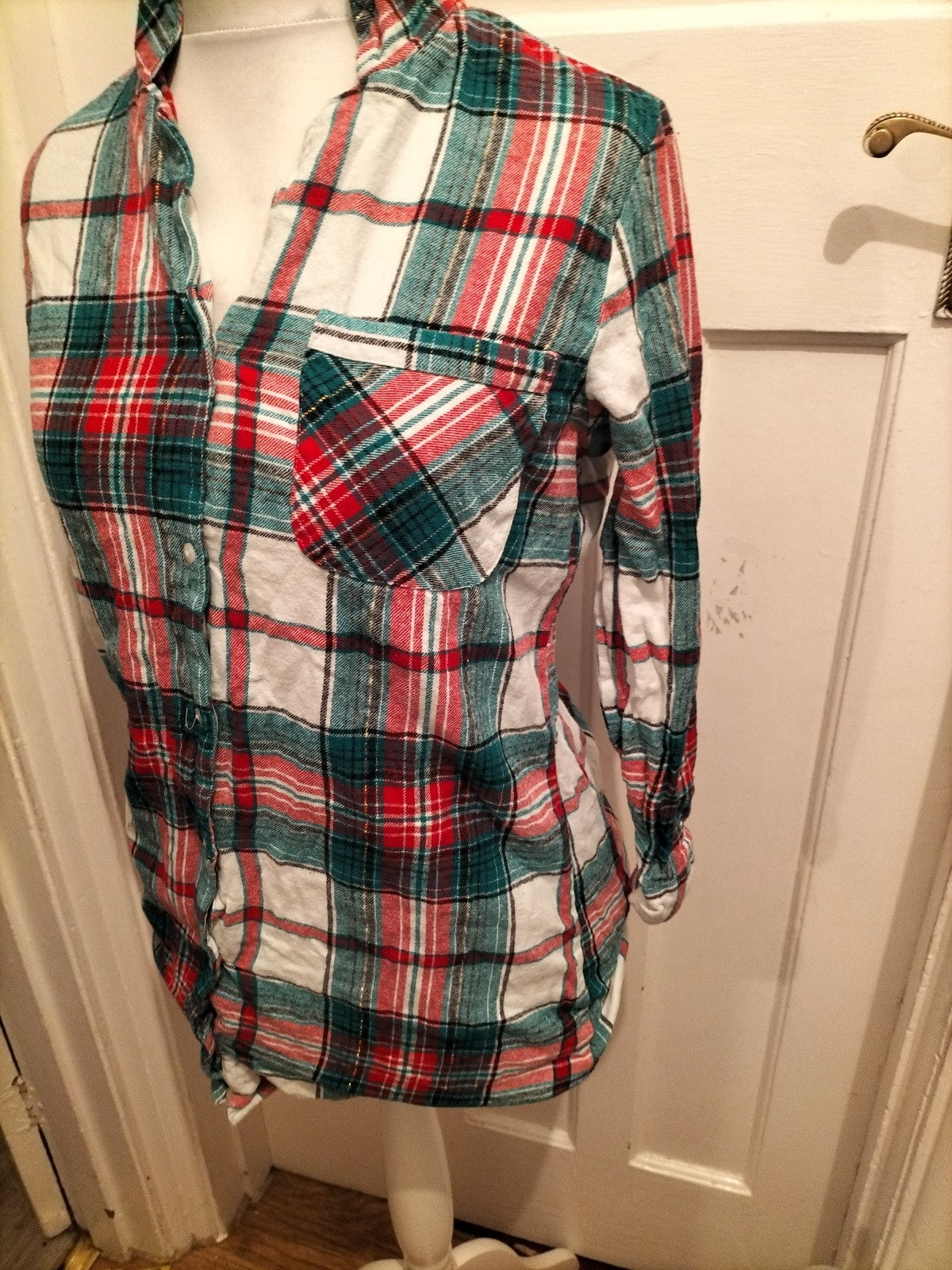 Ladies Tu Size 8 Green Red And White Check Long Sleeved Buttoned Blouse