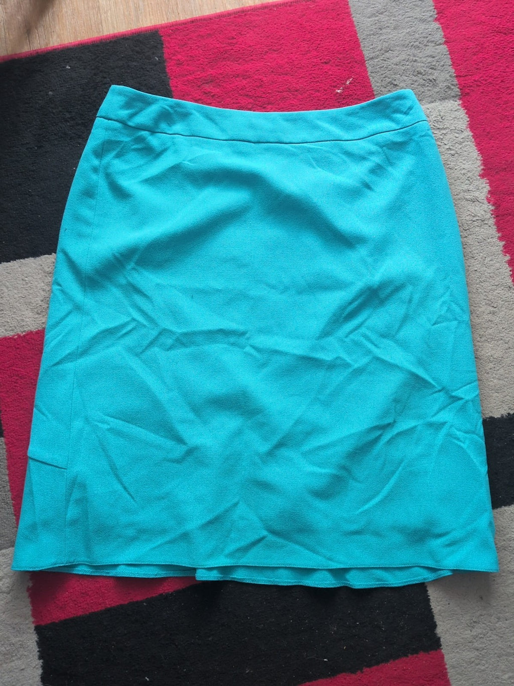 Ladies EWM Size 16 Turquoise Lined Skirt