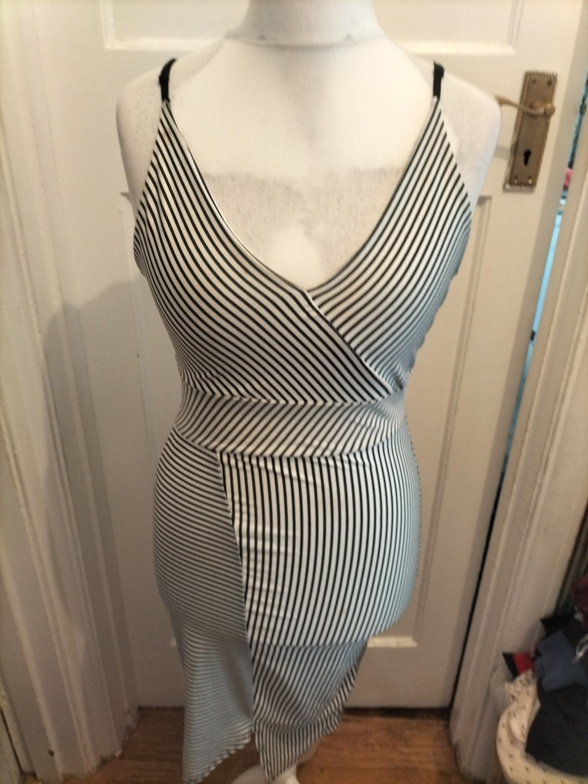 Ladies Missi London Size 10 Black Striped Sleeveless Dress