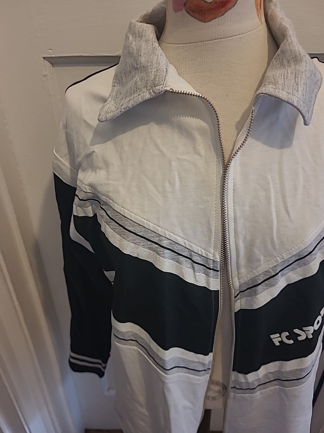 Mens French Connection Size Small Black/White Zip Through Jacket