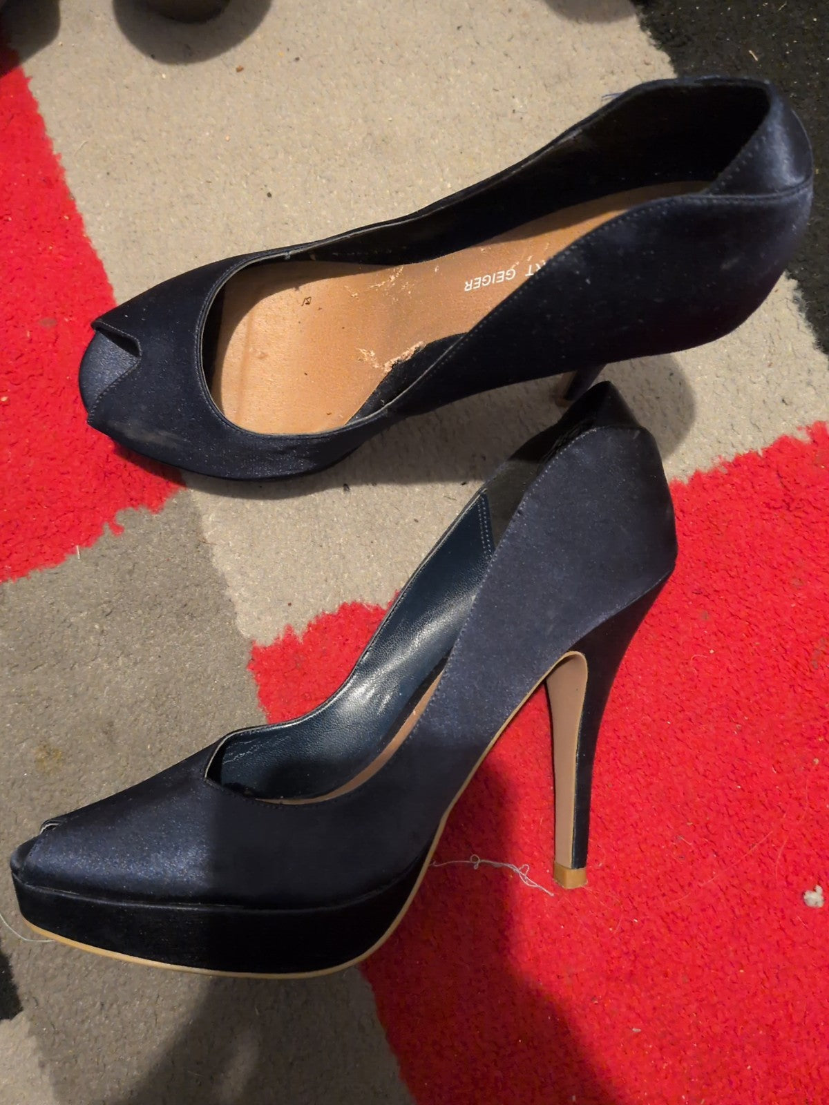 Kurt Geiger EU 37 Navy High Heels