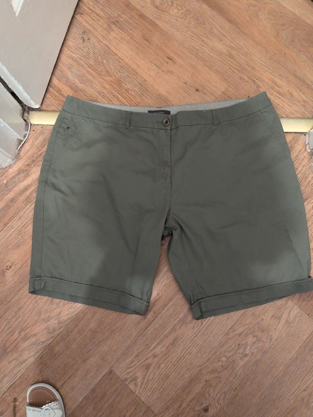 Primark 20 Khaki Shorts