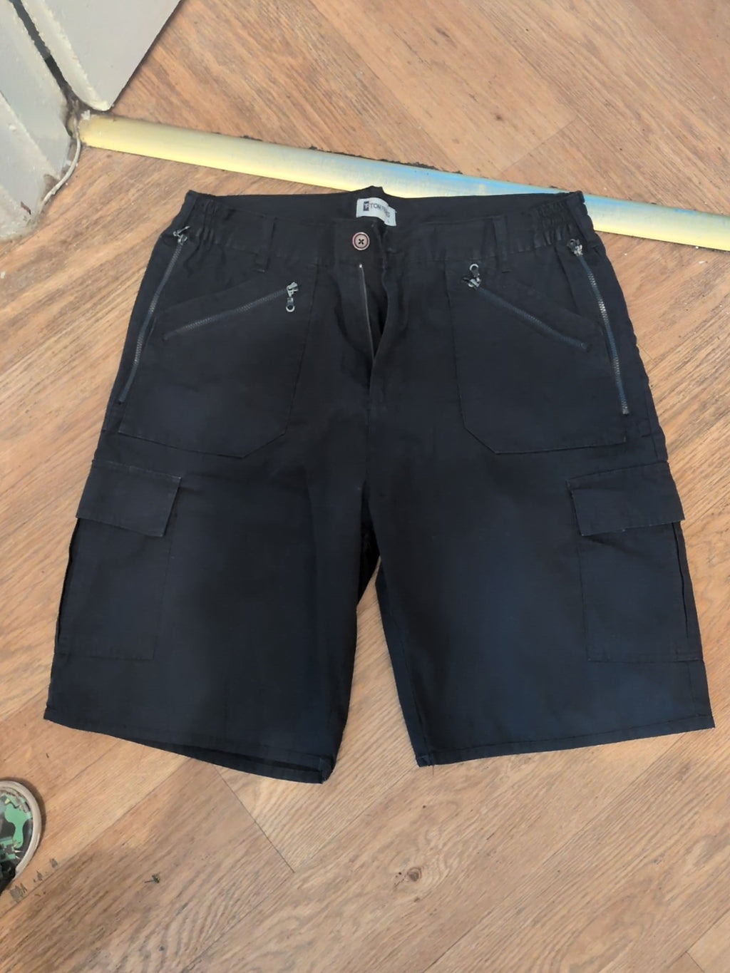 Tom Franks Large Dark Navy Cargo Shorts