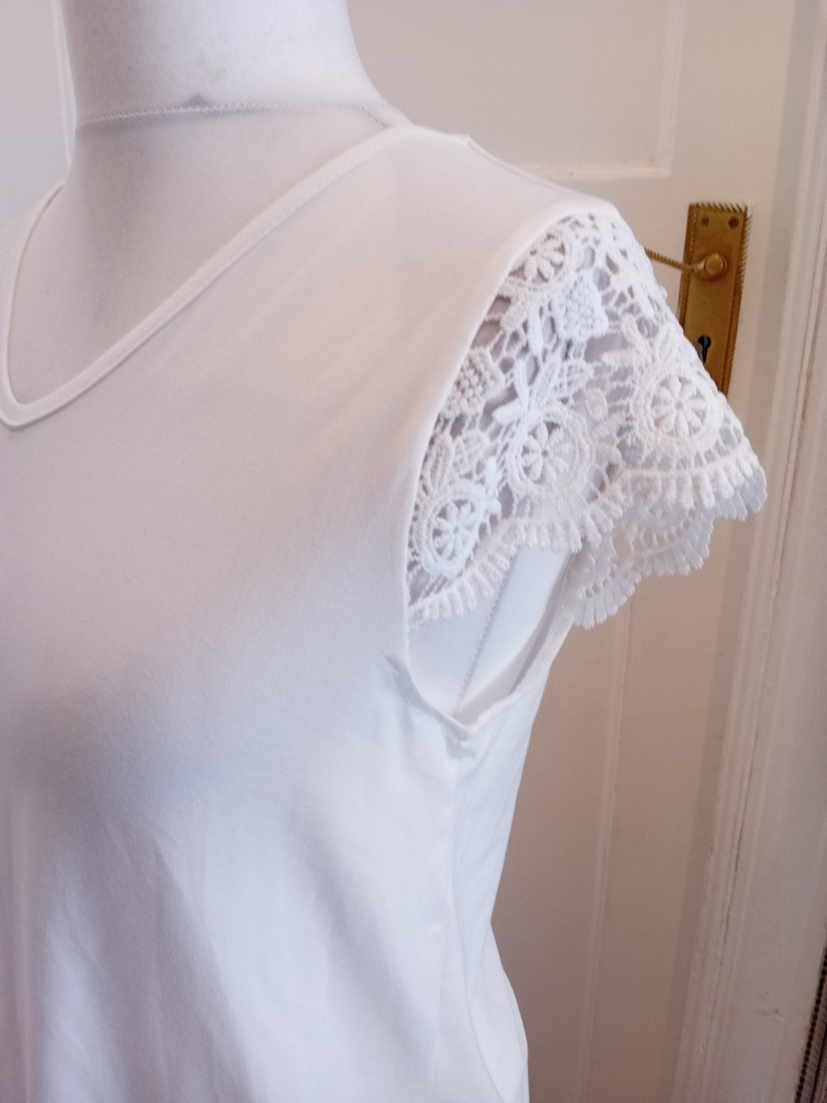 Shein Large White Short Sleeve V Neck T-shirt