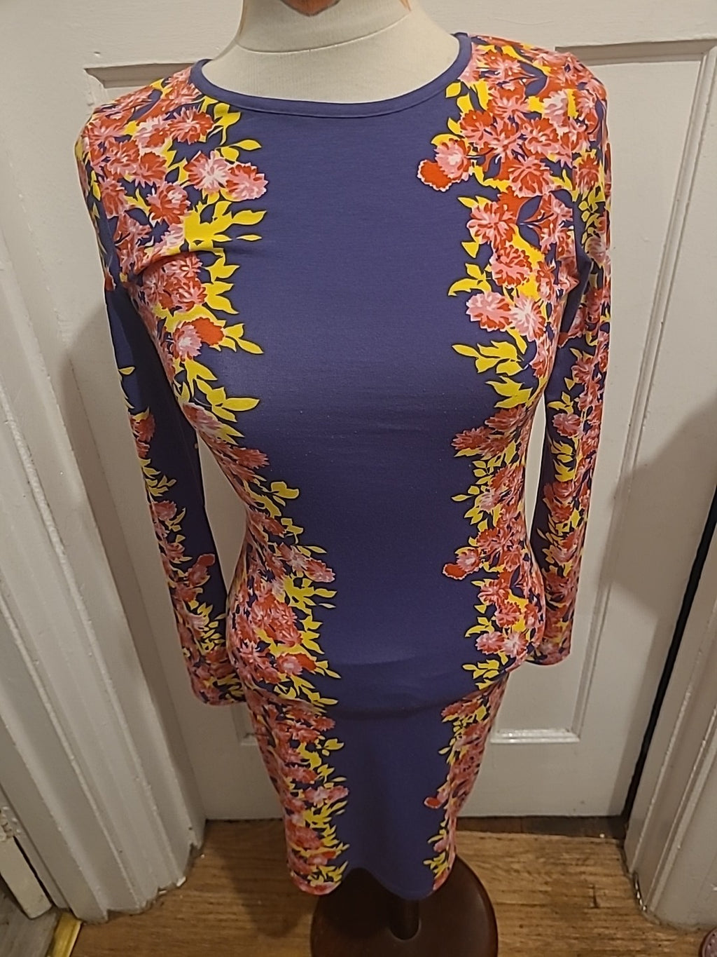 Ladies Topshop Size 10 Bright Pink And Purple Floral Bodycon Dress