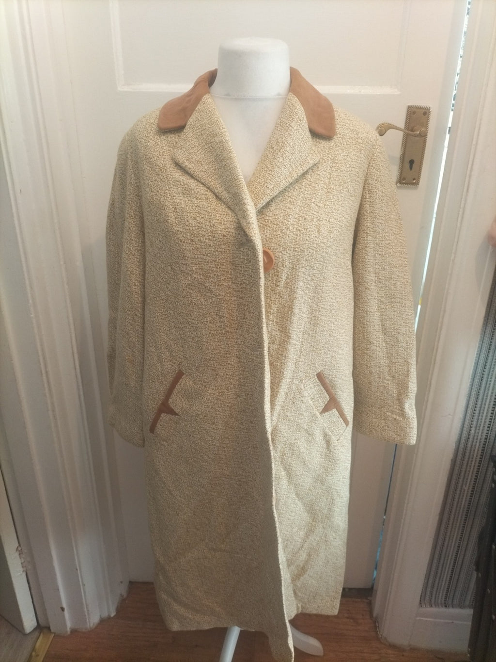 Ladies Large Gold Fleck Lined Padded Long Length Jacket