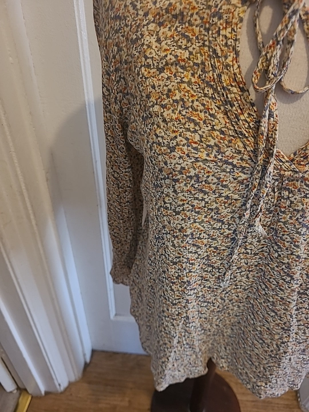 Ladies Suzy D Size Medium Multi Coloured Long Sleeved Tshirt