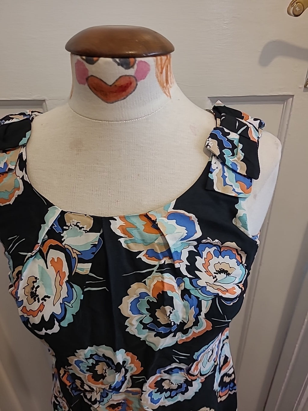 Ladies Dorothy Perkins Size 8 Black Floral Sleeveless Dress